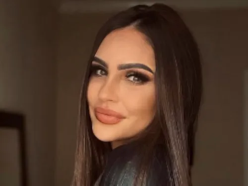 April R.