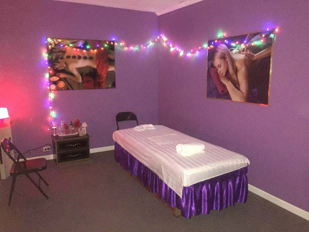 Book a massage with APPLE MASSAGE | VISALIA CA 93277