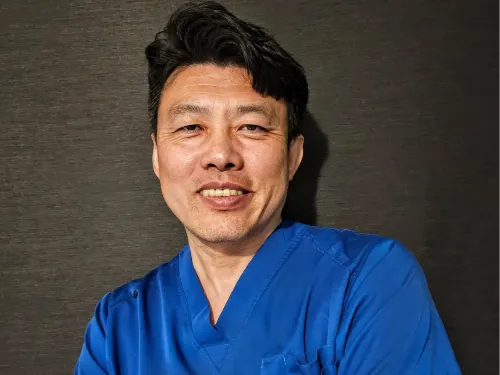 Mingyang  S.