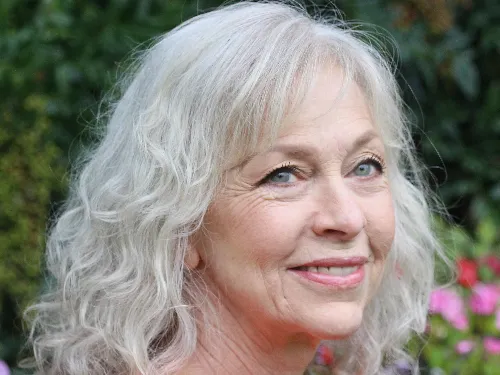 Julia N.
