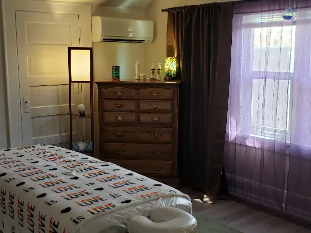 Harmony & Balance Bodyworks, LLC