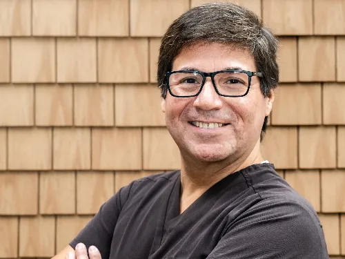 Mauro H.