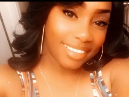 Janelle T.