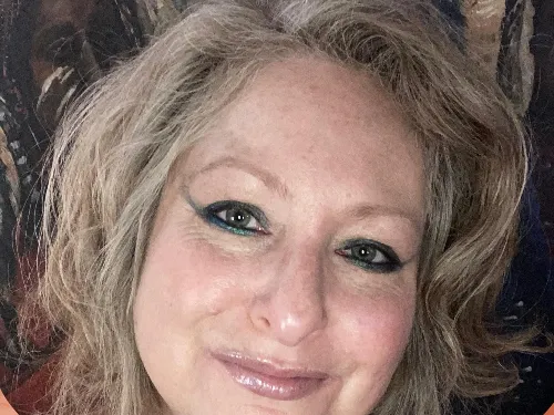 Lee Ann T.