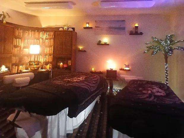 Lion's Paw Massage