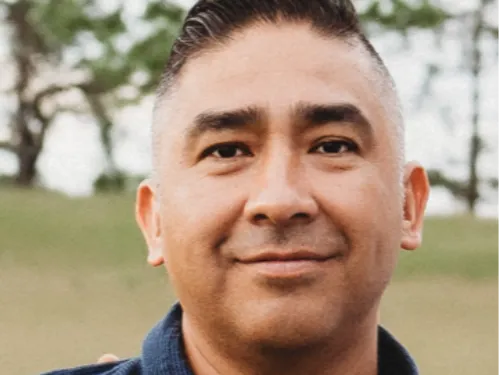 Julio  V.
